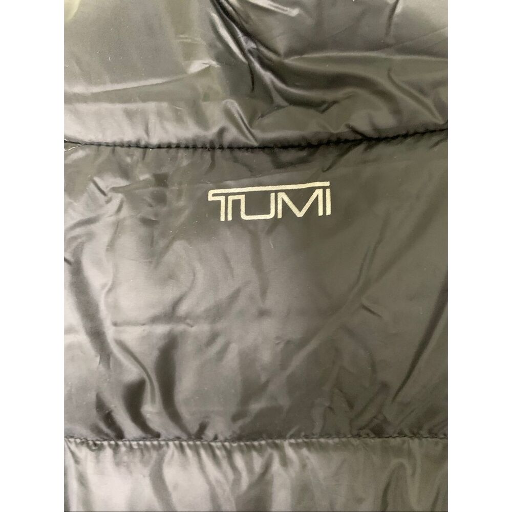 TUMI Pax Women's vest puffer down black size large NEW WITH TAGS - Picture 6 of 7